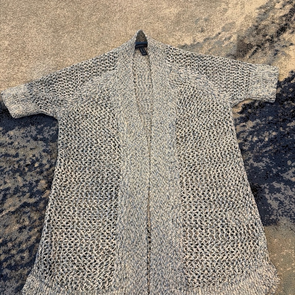 ISAAC MIZRAHI SHORT SLEEVE CARDIGAN SWEATER  SMALL S